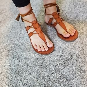 American Eagle sandals